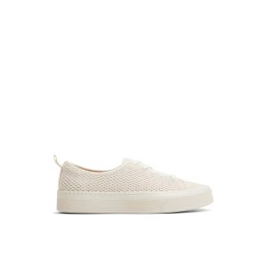 Candyltt Ecru Women's Oxfords & Loafers